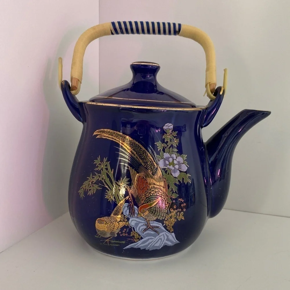 Asian teapot w Wrapped Handle